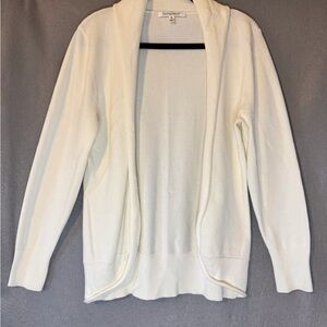 TravelSmith Women's Cream Cardigan. Excellent Condition.